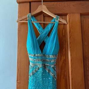 David's Bridal Vintage Turquoise 100% Silk Beaded & Sequined Cross-Back Evening